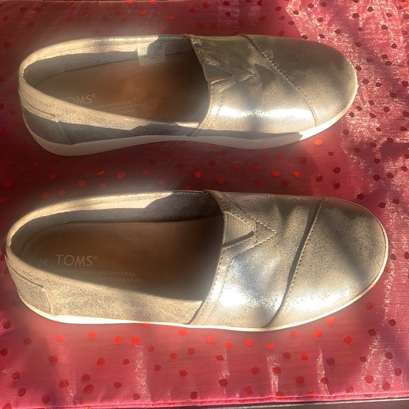 TOMS Avalon Sneaker Gunmetal Metallic Synthetic Leather - Picture 4 of 11